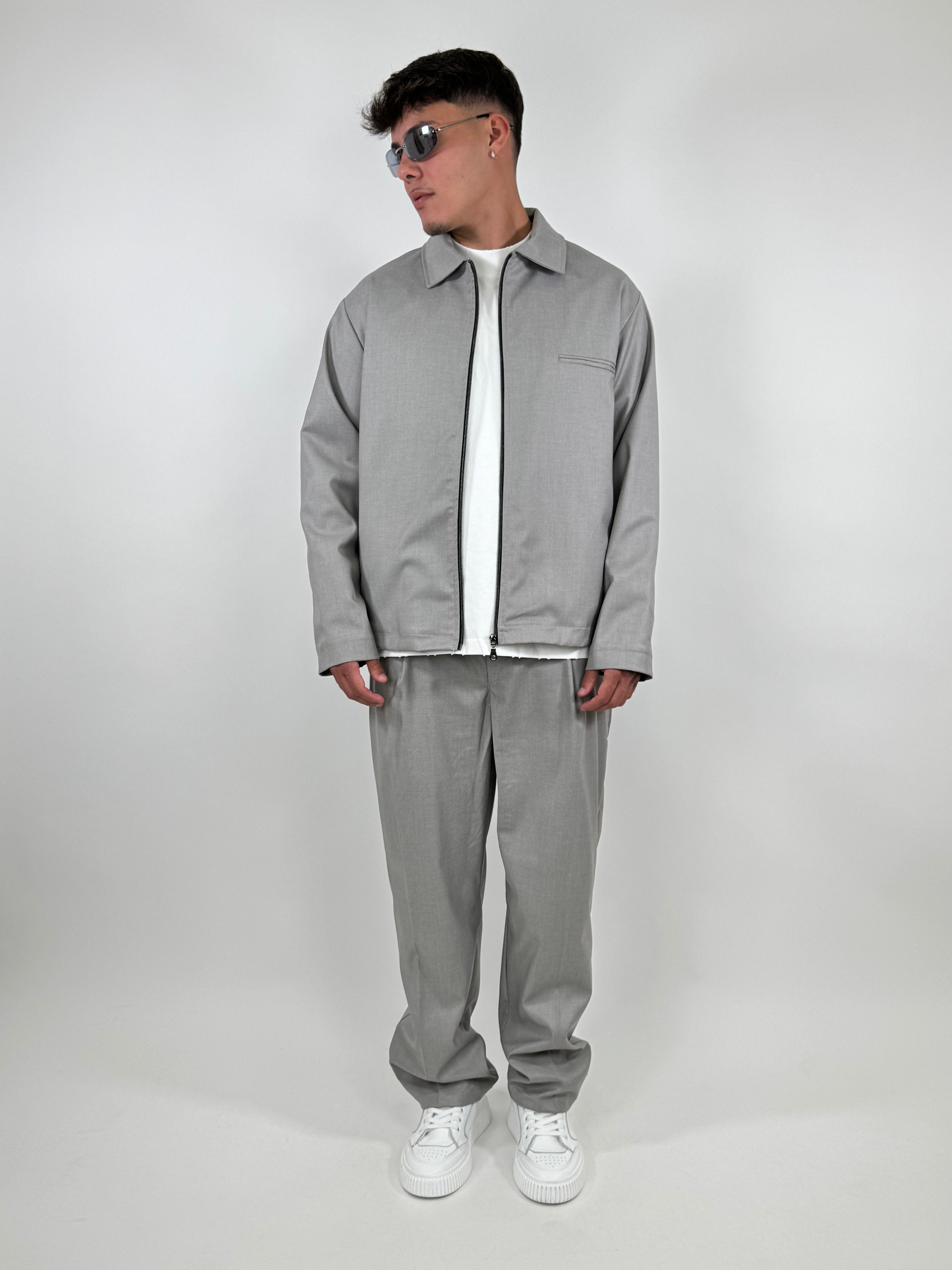 Jacket Essential