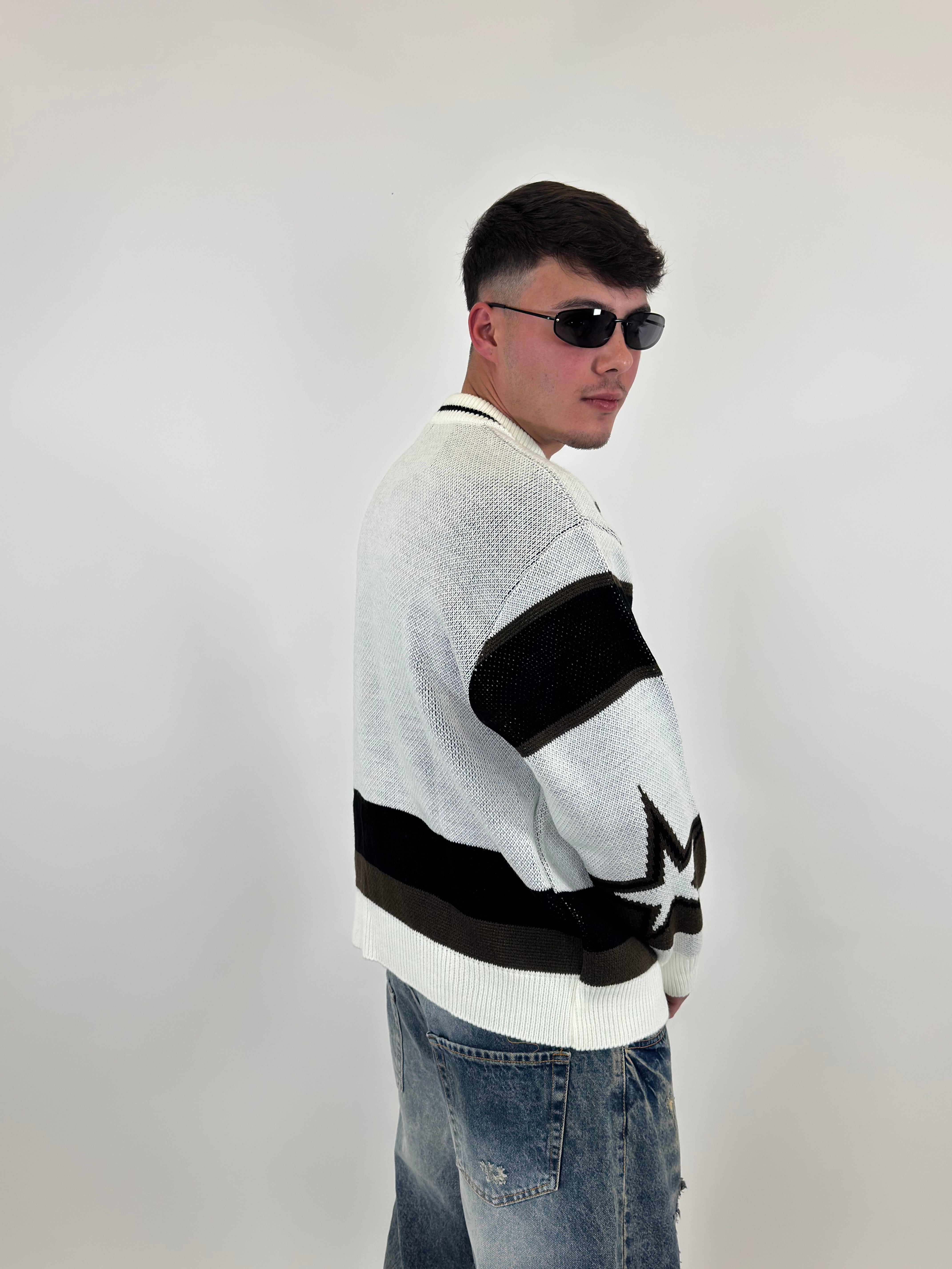 Maglione 77 Archiive